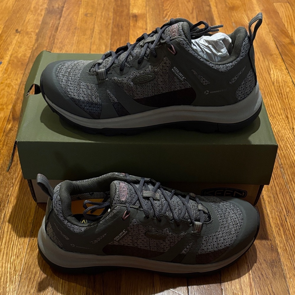 Keen Women's Gray Athletic Sneakers